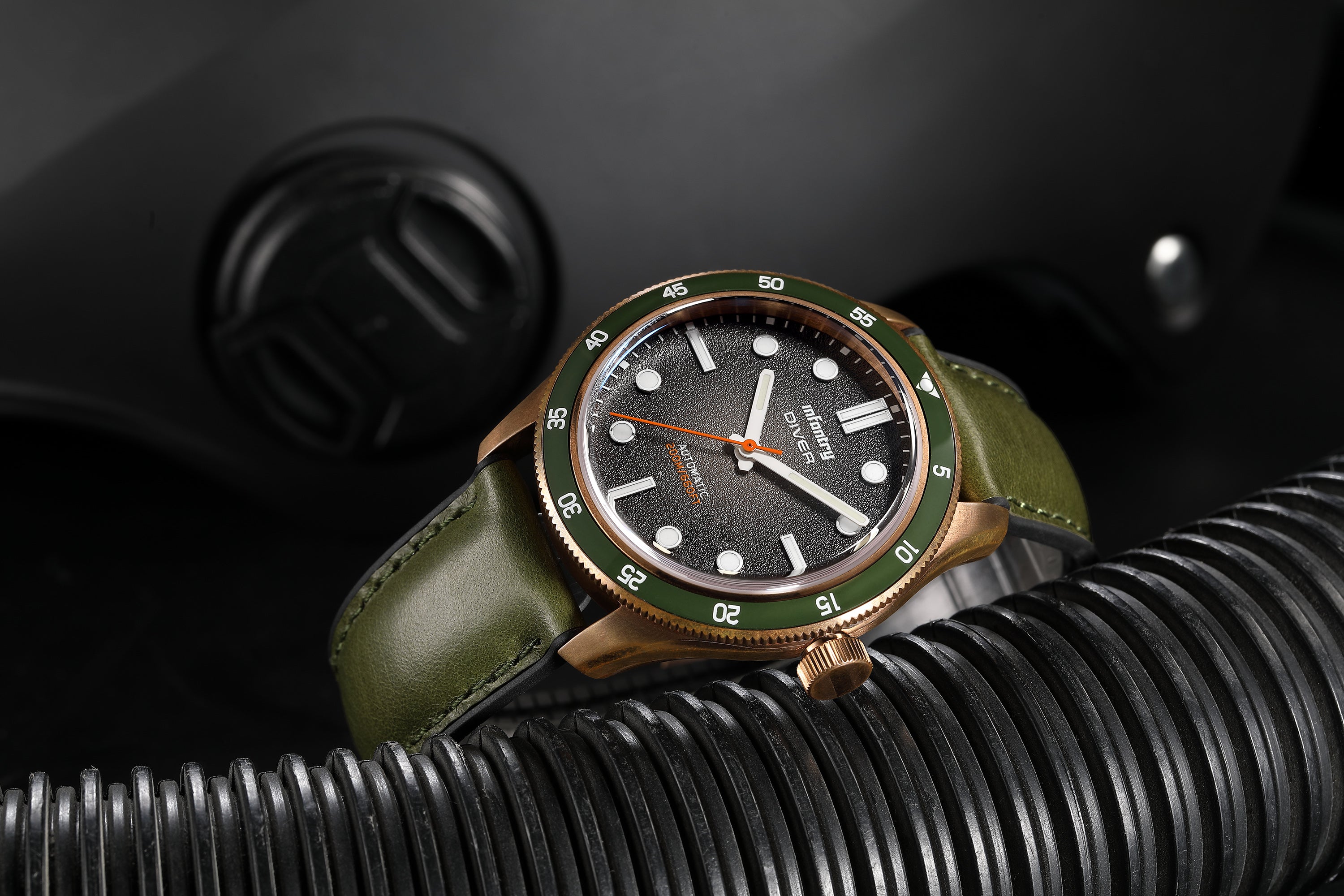 The Diver - Aqua Bronze